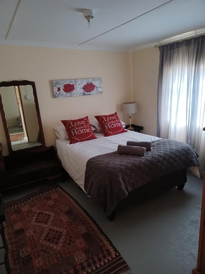 Appartement De Hoop Guest Farm à Beaufort West Extérieur photo