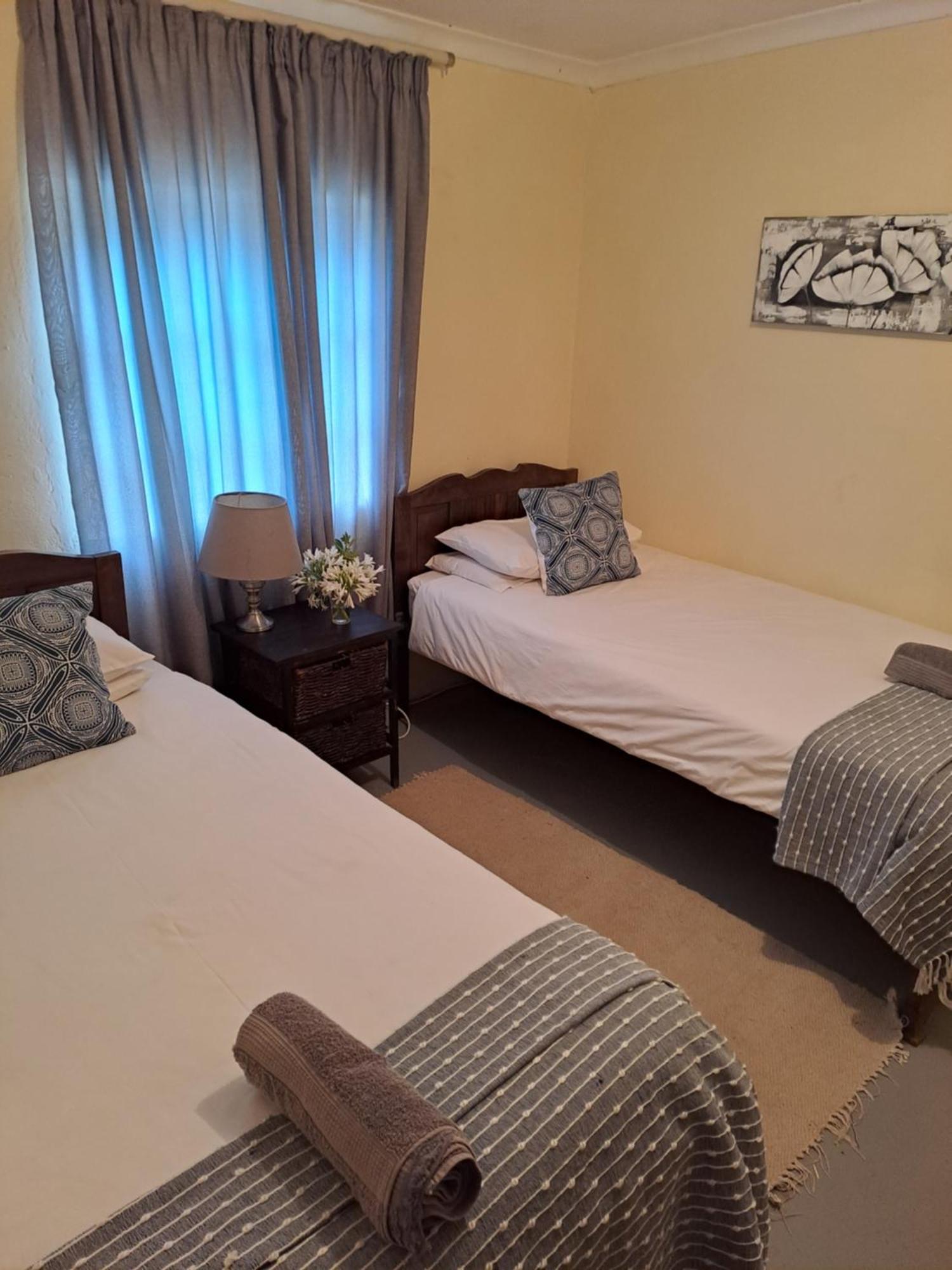 Appartement De Hoop Guest Farm à Beaufort West Extérieur photo